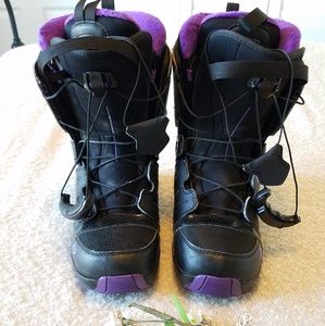 Salomon Pearl Women's Snowboard Boots.  8.5